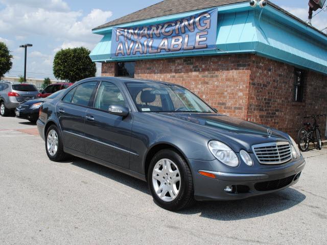 Photo of 2006 Mercedes-Benz E-Class