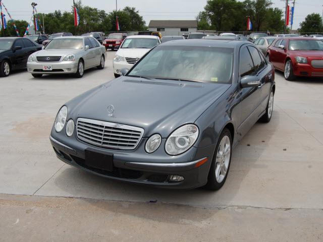 Photo of 2006 Mercedes-Benz E-Class