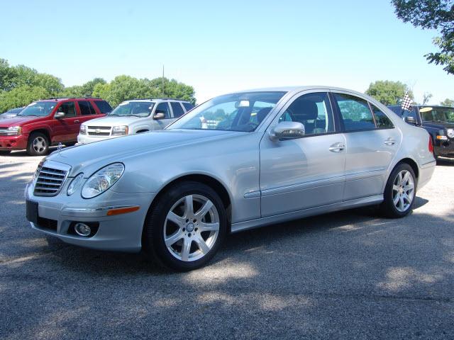 Photo of 2008 Mercedes-Benz E-Class