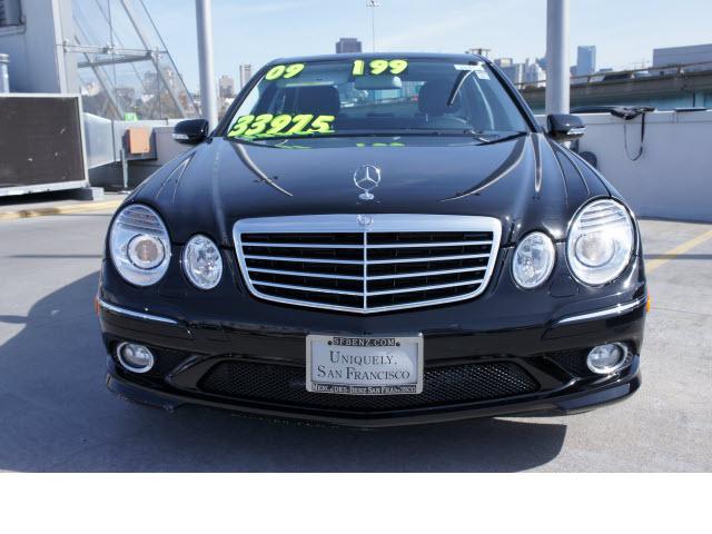 Photo of 2009 Mercedes-Benz E-Class
