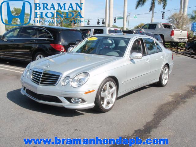 Photo of 2009 Mercedes-Benz E350