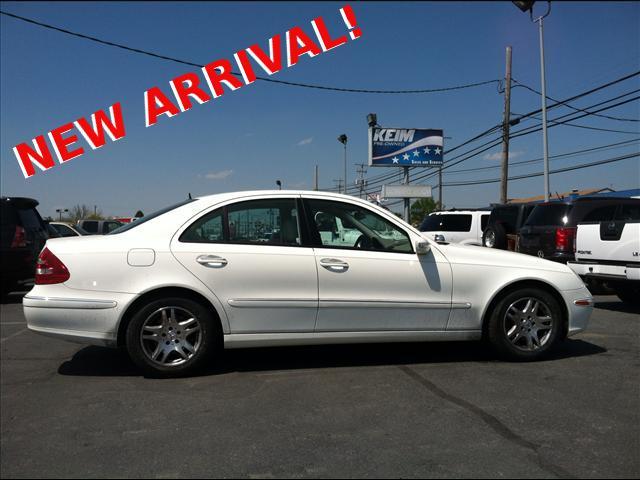 Photo of 2004 Mercedes-Benz E-Class