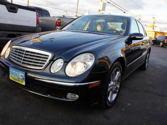 Photo of 2004 Mercedes-Benz E-Class