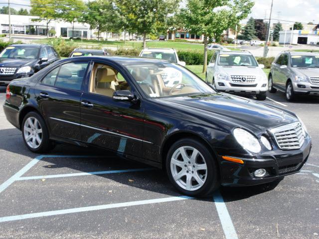 Photo of 2008 Mercedes-Benz E-Class
