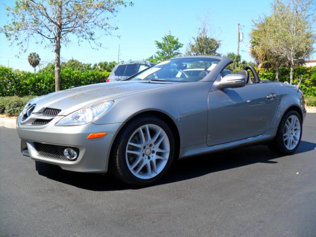 Photo of 2009 Mercedes-Benz SLK-Class