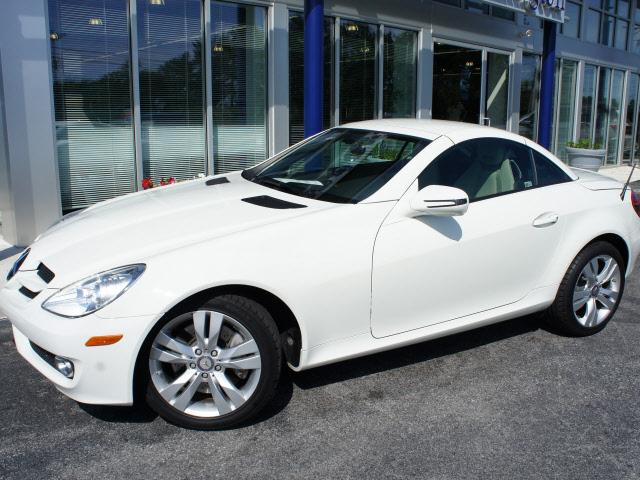 Photo of 2009 Mercedes-Benz SLK-Class