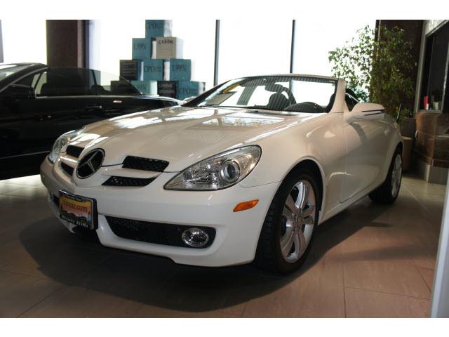 Photo of 2010 Mercedes-Benz SLK-Class