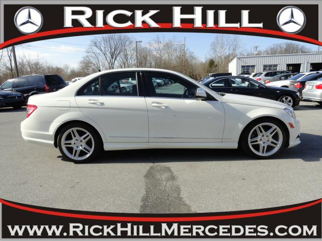 Photo of 2009 Mercedes-Benz C300