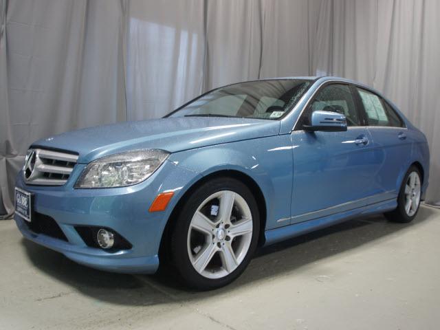 Photo of 2010 Mercedes-Benz C-Class