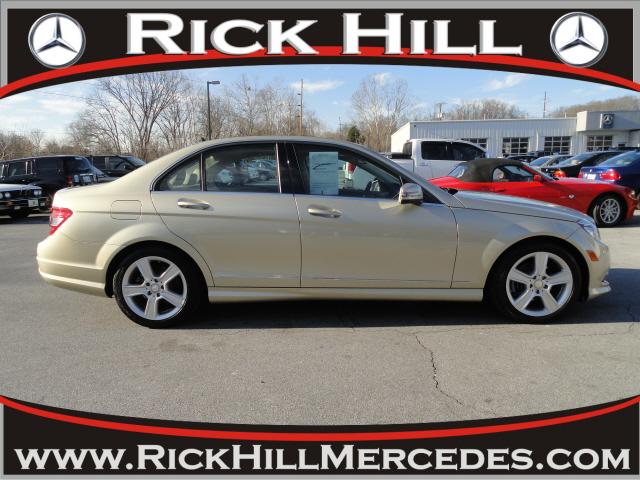 Photo of 2011 Mercedes-Benz C300