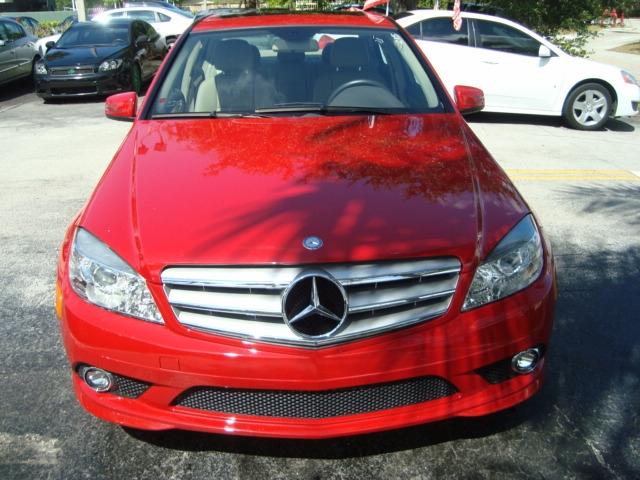 Photo of 2010 Mercedes-Benz C-Class