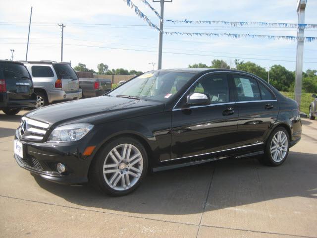 Photo of 2009 Mercedes-Benz C-Class
