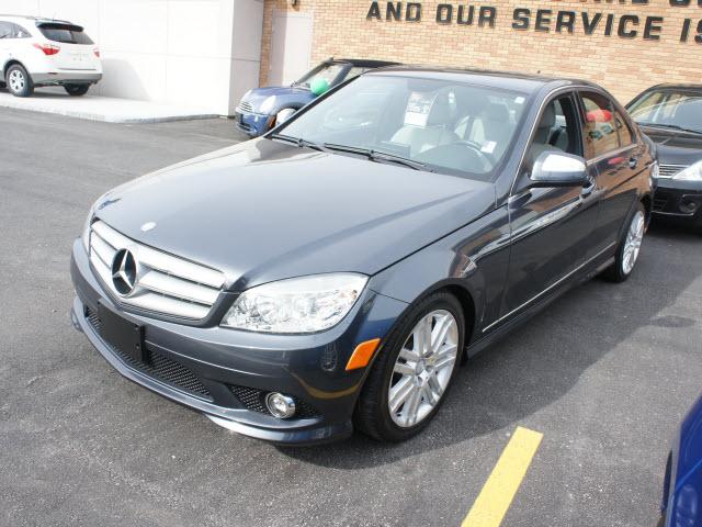 Photo of 2009 Mercedes-Benz C-Class