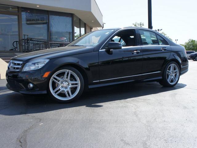 Photo of 2010 Mercedes-Benz C300