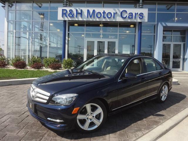 Photo of 2011 Mercedes-Benz C300
