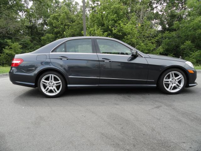 Photo of 2011 Mercedes-Benz E350