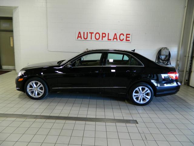 Photo of 2011 Mercedes-Benz E350