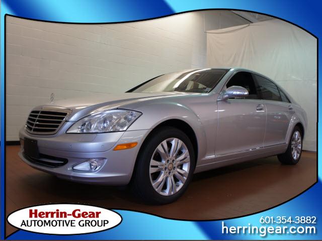 Photo of 2009 Mercedes-Benz S-Class