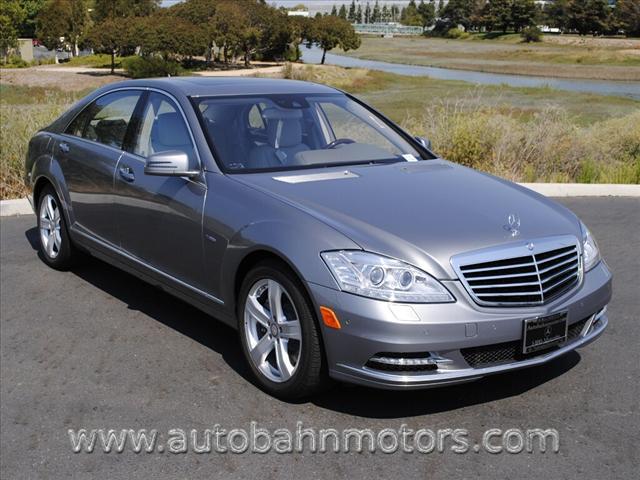 Photo of 2012 Mercedes-Benz S-Class