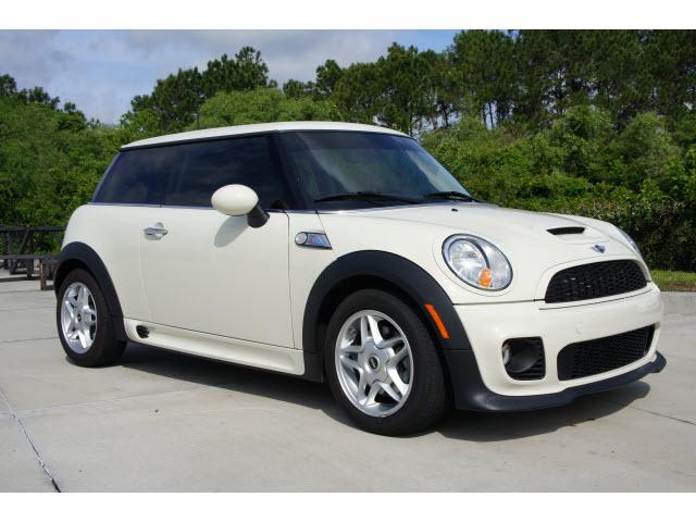 Photo of 2010 MINI Cooper