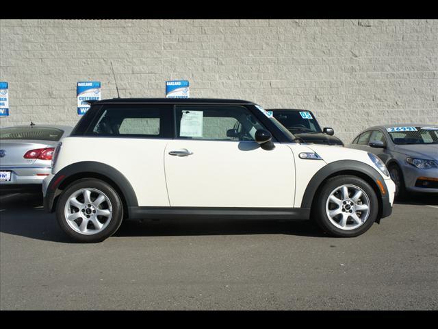 Photo of 2010 MINI Cooper