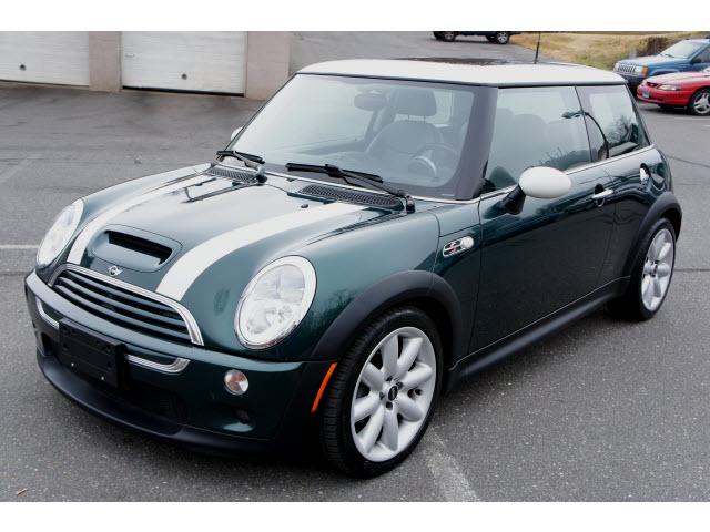 Photo of 2004 MINI Cooper
