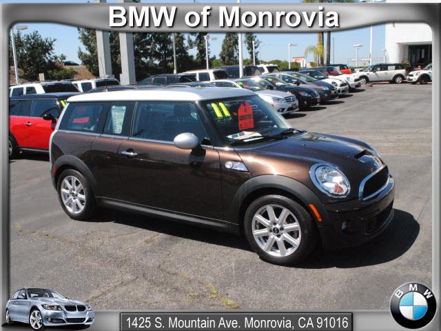 Photo of 2011 MINI Cooper Clubman