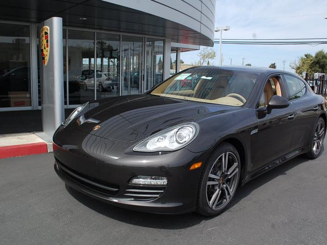 Photo of 2012 Porsche Panamera