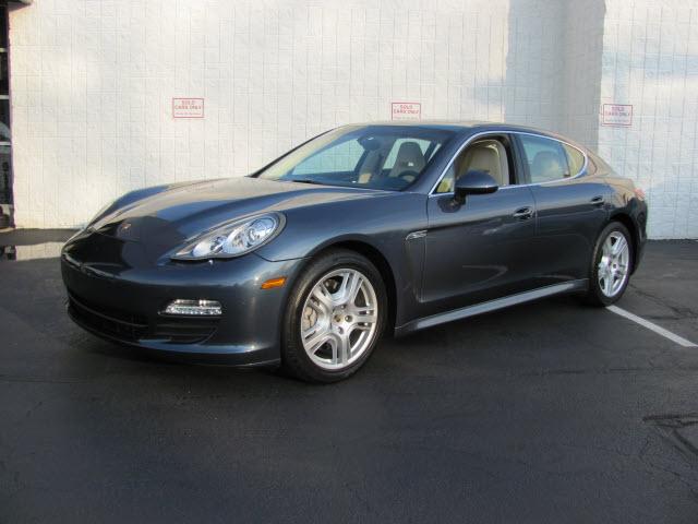 Photo of 2010 Porsche Panamera