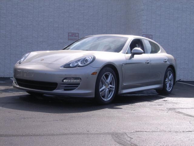 Photo of 2010 Porsche Panamera