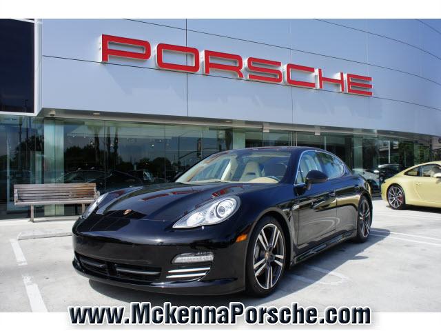 Photo of 2010 Porsche Panamera