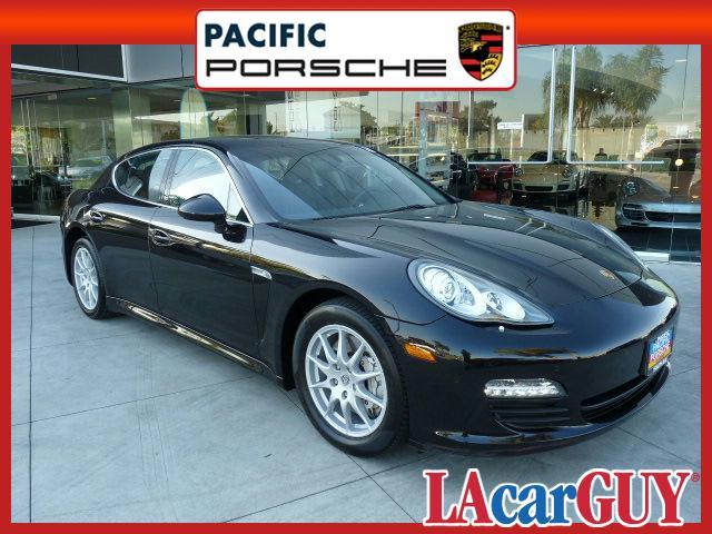 Photo of 2010 Porsche Panamera