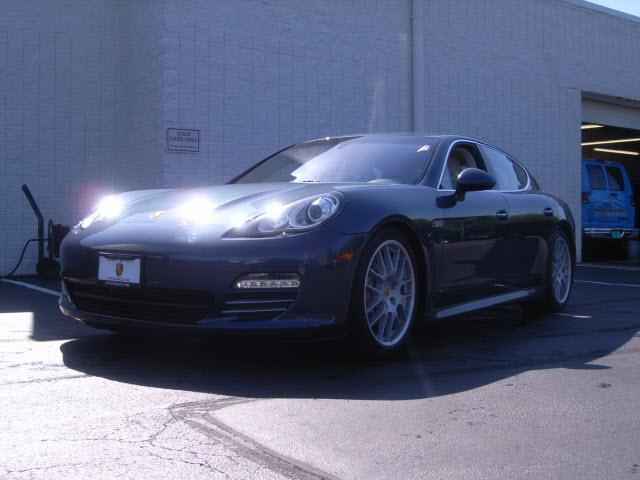 Photo of 2010 Porsche Panamera