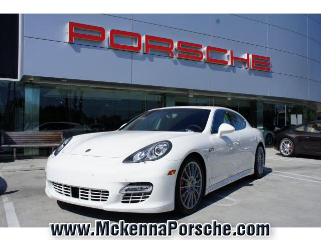 Photo of 2011 Porsche Panamera