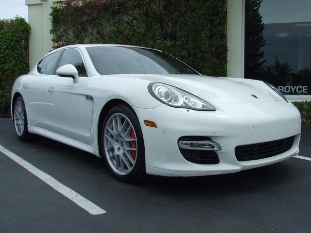 Photo of 2010 Porsche Panamera