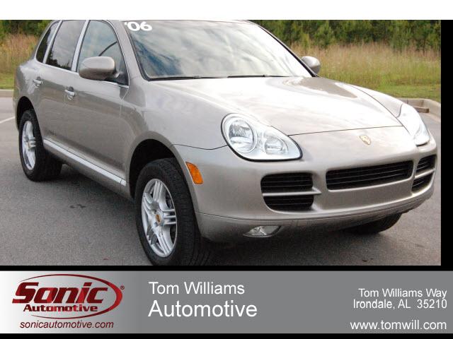 Photo of 2006 Porsche Cayenne