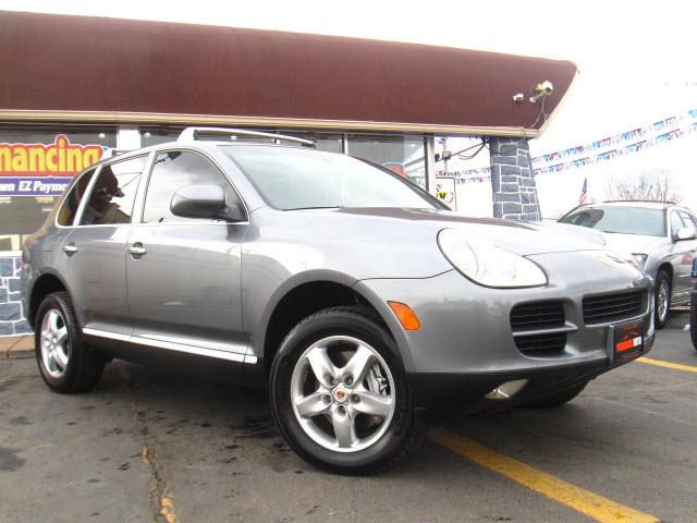 Photo of 2004 Porsche Cayenne