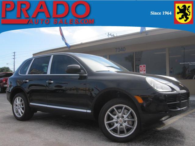 Photo of 2004 Porsche Cayenne