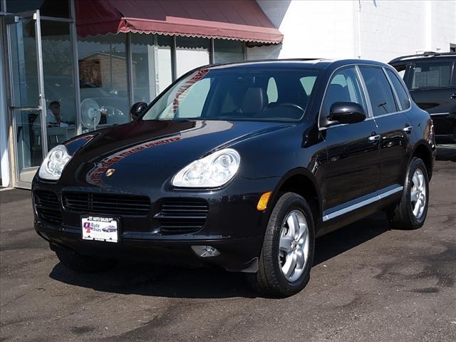 Photo of 2005 Porsche Cayenne