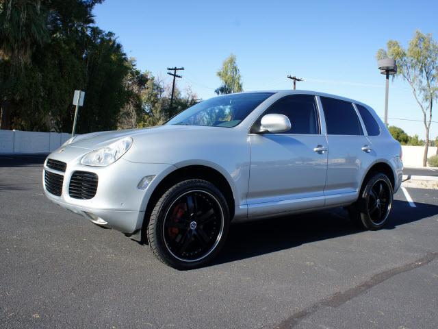 Photo of 2005 Porsche Cayenne