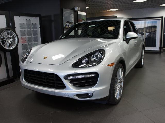 Photo of 2012 Porsche Cayenne
