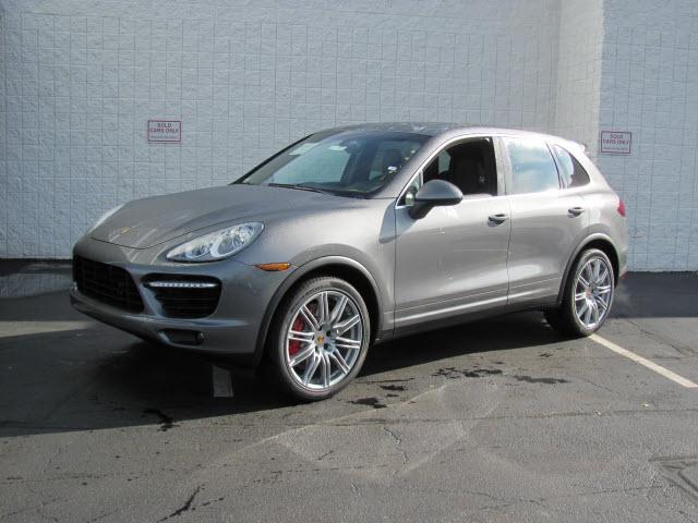 Photo of 2012 Porsche Cayenne