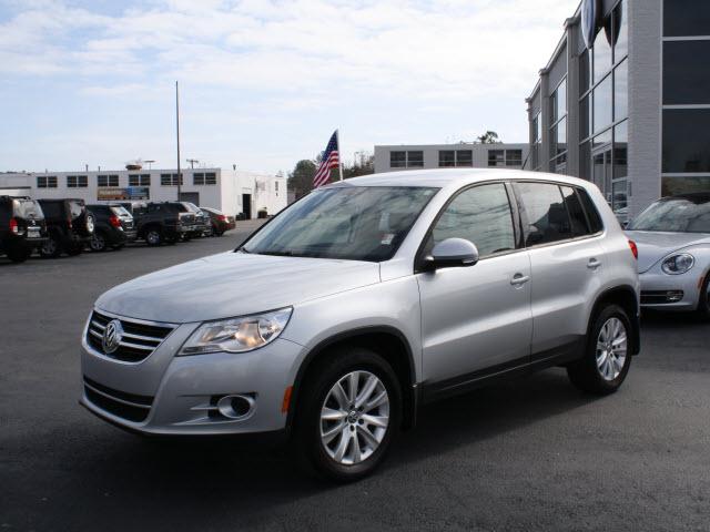 Photo of 2009 Volkswagen Tiguan