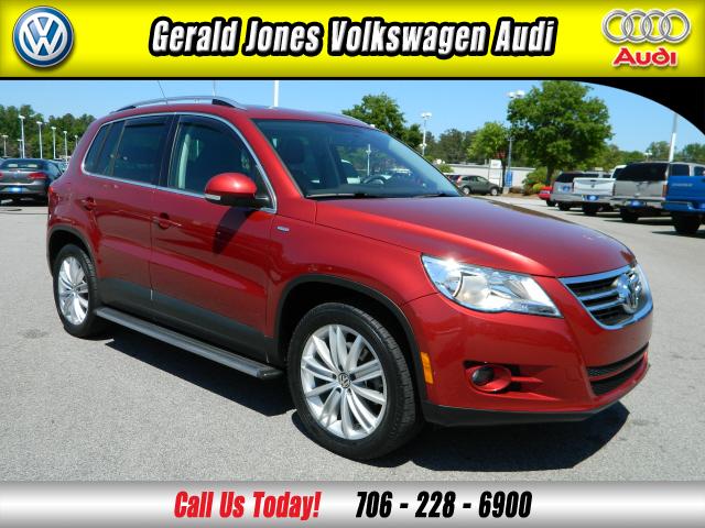 Photo of 2010 Volkswagen Tiguan