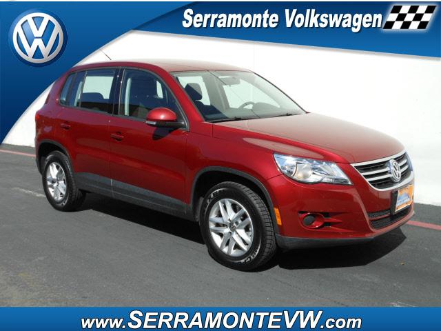 Photo of 2011 Volkswagen Tiguan