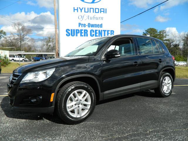 Photo of 2011 Volkswagen Tiguan