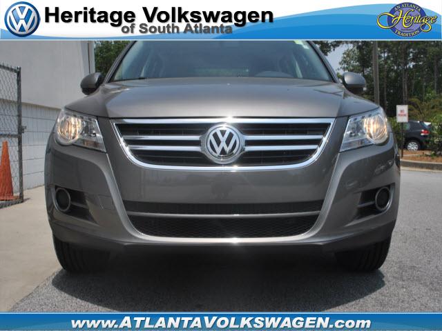 Photo of 2011 Volkswagen Tiguan