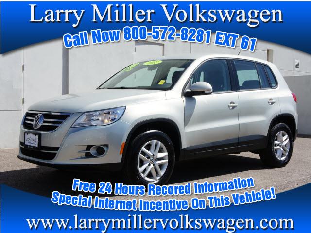 Photo of 2011 Volkswagen Tiguan