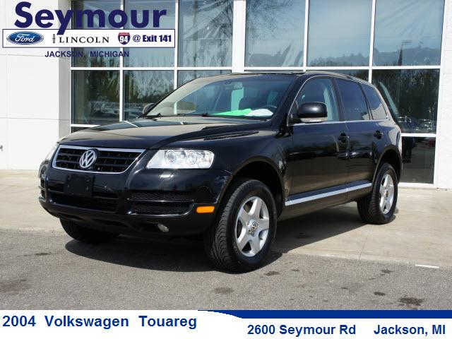Photo of 2004 Volkswagen Touareg