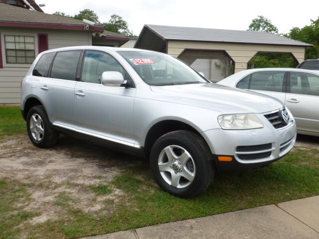 Photo of 2004 Volkswagen Touareg